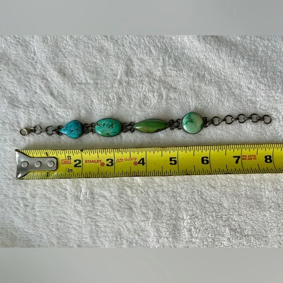 Turquoise & Silver Bracelet - Picture 3 of 5
